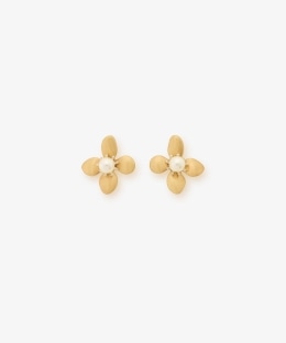 フラワーピアス
